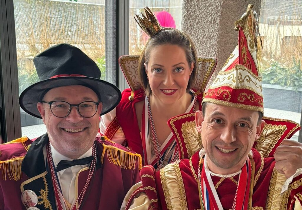 Unser Prinzenpaar Björn und Andrea mit Bürgermeister Achim Henkel